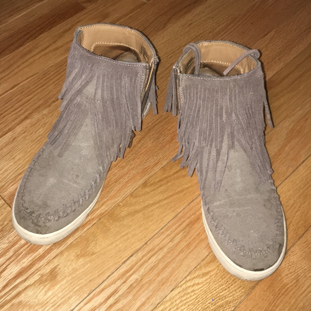 Fringe shoes